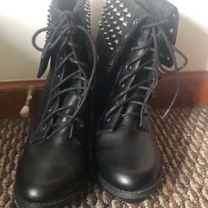 Blackheart chunky spiked cuff black lace up boots